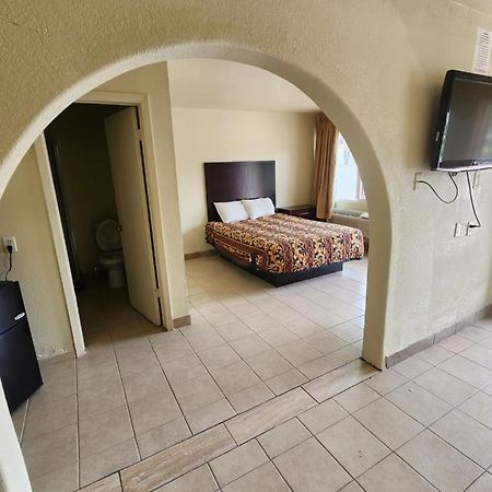 Hometown Inn And Suites Mesquite Exterior foto